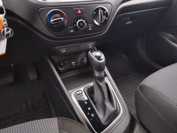 Hyundai Solaris II Рестайлинг с пробегом 2020 года, цена 1 520 000 рублей, 64936 км, седан, Автокод Объявления