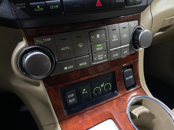 Toyota Highlander II (XU40) Рестайлинг с пробегом 2011 года, цена 1 950 000 рублей, 190410 км, внедорожник, Автокод Объявления