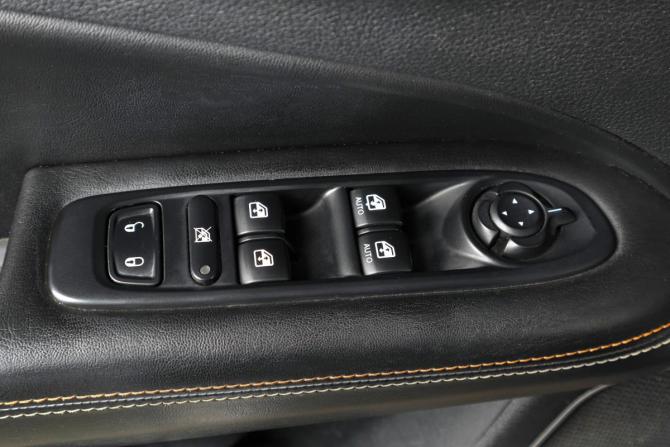 Jeep Compass II с пробегом 2018 года, цена 2 159 000 рублей, 117000 км, внедорожник, Автокод Объявления