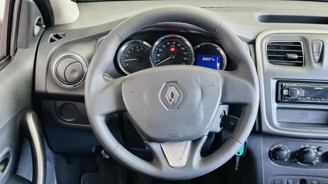 Renault Logan II с пробегом 2016 года, цена 715 000 рублей, 84000 км, седан, Автокод Объявления
