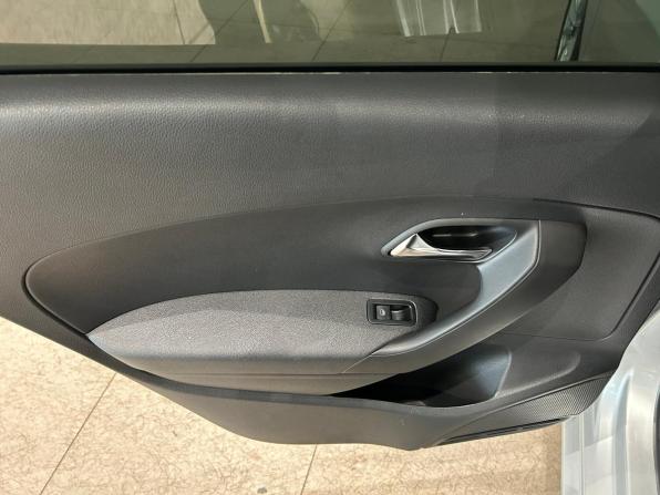 Volkswagen Polo V с пробегом 2014 года, цена 779 000 рублей, 133560 км, седан, Автокод Объявления