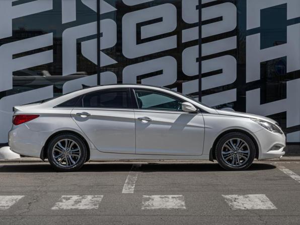 Hyundai Sonata VI (YF) с пробегом 2012 года, цена 999 000 рублей, 324459 км, седан, Автокод Объявления