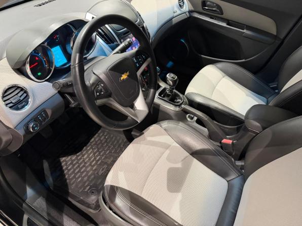 Chevrolet Cruze I Рестайлинг с пробегом 2013 года, цена 775 000 рублей, 143001 км, хэтчбек, Автокод Объявления