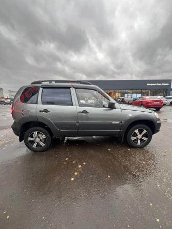 Chevrolet Niva I Рестайлинг с пробегом 2015 года, цена 560 000 рублей, 133500 км, внедорожник, Автокод Объявления
