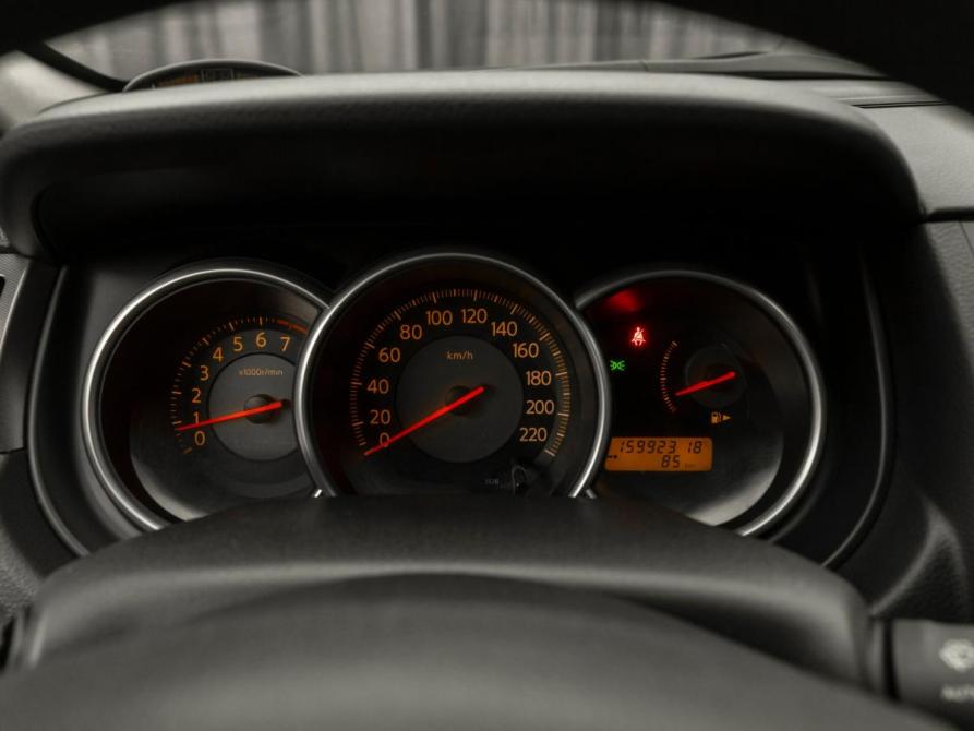 Nissan Tiida I Рестайлинг Москва  - изображение 11