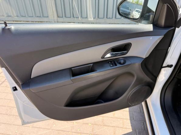 Chevrolet Cruze I Рестайлинг с пробегом 2013 года, цена 788 000 рублей, 136411 км, седан, Автокод Объявления