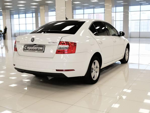 Skoda Octavia III (A7) Рестайлинг с пробегом 2020 года, цена 1 587 000 рублей, 217000 км, лифтбек, Автокод Объявления