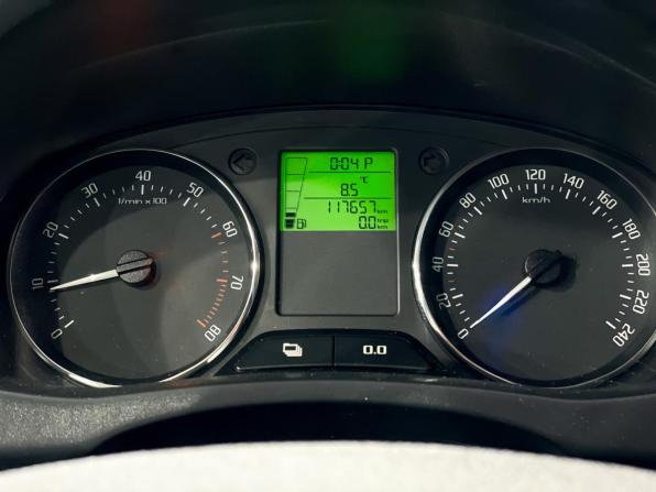 Skoda Fabia II Рестайлинг с пробегом 2012 года, цена 820 000 рублей, 117612 км, хэтчбек, Автокод Объявления