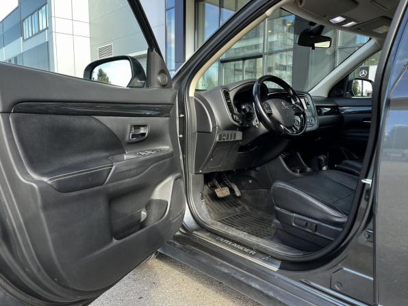 Mitsubishi Outlander III Рестайлинг 2 с пробегом 2015 года, цена 1 940 000 рублей, 144026 км, внедорожник, Автокод Объявления