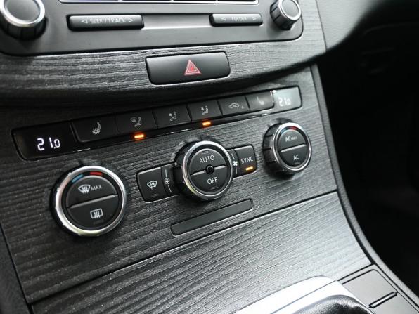 Volkswagen Passat B7 с пробегом 2012 года, цена 1 279 900 рублей, 208000 км, седан, Автокод Объявления