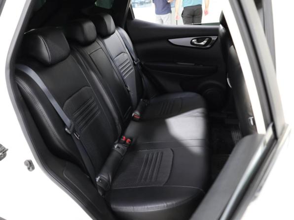 Nissan Qashqai II с пробегом 2018 года, цена 1 839 000 рублей, 95773 км, внедорожник, Автокод Объявления