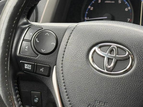 Toyota RAV4 IV (XA40) Рестайлинг с пробегом 2018 года, цена 2 299 000 рублей, 176799 км, внедорожник, Автокод Объявления