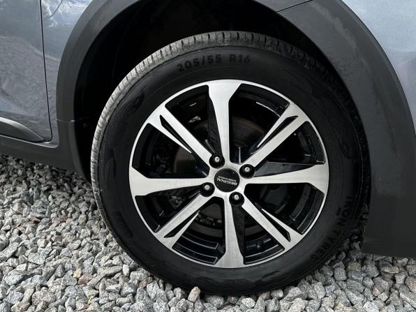 Kia Rio IV с пробегом 2019 года, цена 1 620 000 рублей, 68425 км, хэтчбек, Автокод Объявления