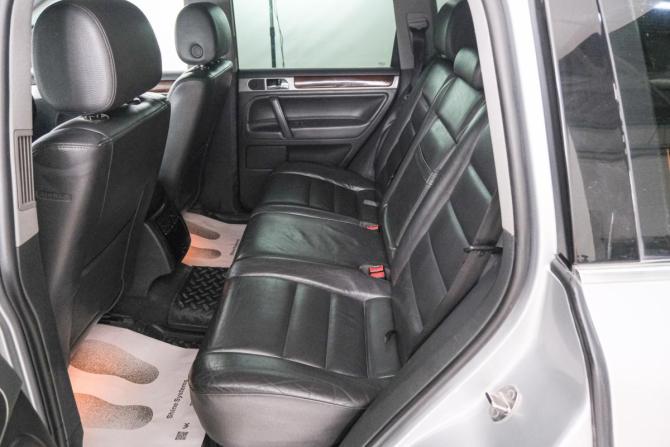 Volkswagen Touareg I Рестайлинг с пробегом 2008 года, цена 1 349 000 рублей, 262000 км, внедорожник, Автокод Объявления