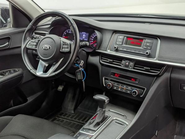 Kia Optima IV Рестайлинг с пробегом 2019 года, цена 2 115 000 рублей, 91050 км, седан, Автокод Объявления