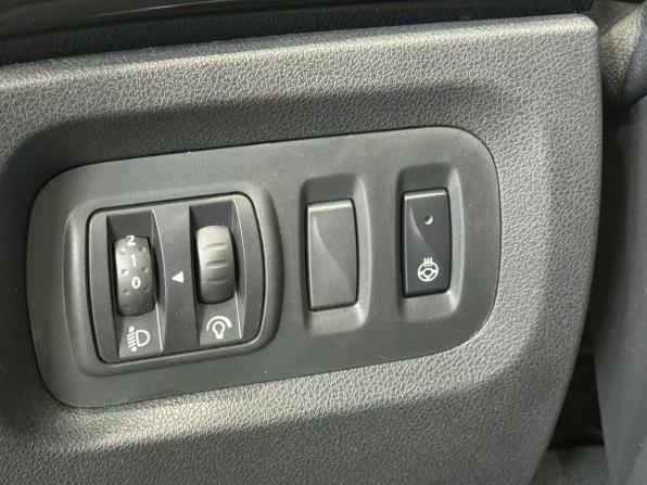 Renault Kaptur I Рестайлинг с пробегом 2021 года, цена 1 600 000 рублей, 97075 км, внедорожник, Автокод Объявления