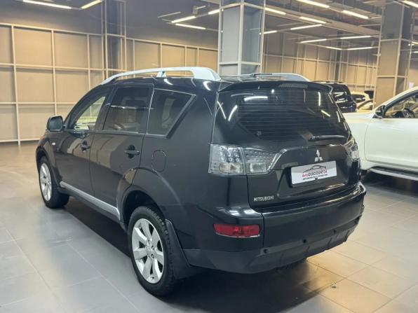 Mitsubishi Outlander II с пробегом 2008 года, цена 997 000 рублей, 200000 км, внедорожник, Автокод Объявления