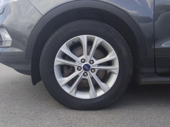 Ford Kuga II Рестайлинг с пробегом 2018 года, цена 1 500 000 рублей, 172000 км, внедорожник, Автокод Объявления