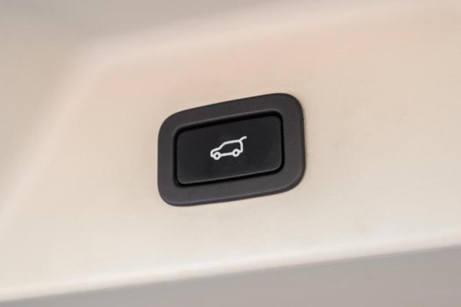 Land Rover Range Rover IV с пробегом 2016 года, цена 3 029 000 рублей, 343133 км, внедорожник, Автокод Объявления