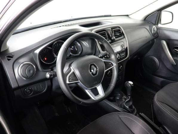 Renault Logan II Рестайлинг с пробегом 2021 года, цена 1 215 000 рублей, 55369 км, седан, Автокод Объявления
