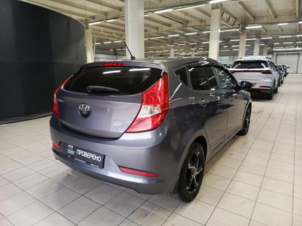 Hyundai Solaris I Рестайлинг с пробегом 2016 года, цена 920 000 рублей, 114082 км, хэтчбек, Автокод Объявления