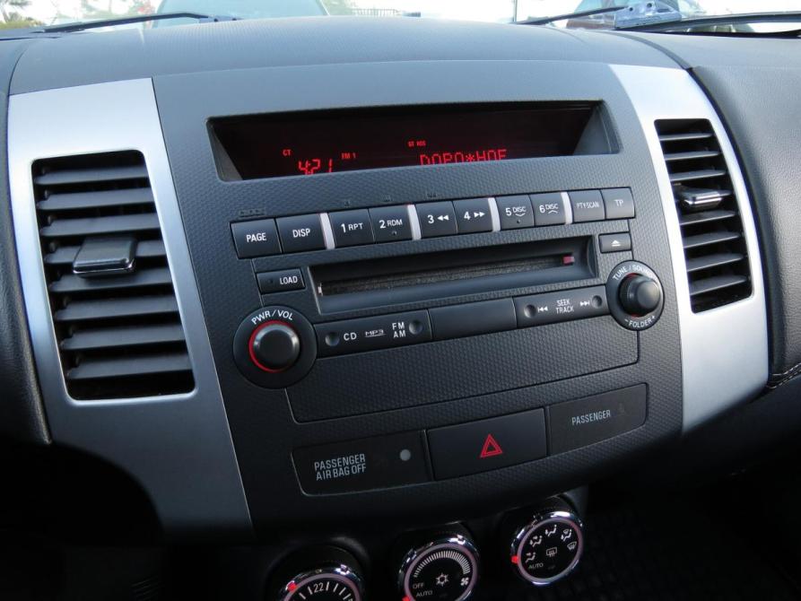 Mitsubishi Outlander II Рестайлинг Санкт-Петербург  - изображение 11