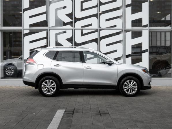 Nissan Rogue II с пробегом 2015 года, цена 1 297 000 рублей, 213366 км, внедорожник, Автокод Объявления