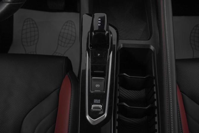 Geely Coolray I Рестайлинг с пробегом 2024 года, цена 2 329 000 рублей, 17000 км, внедорожник, Автокод Объявления