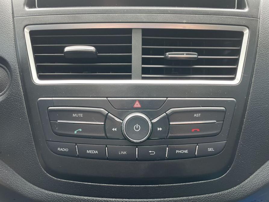 FAW Besturn X40 I Москва  - изображение 17
