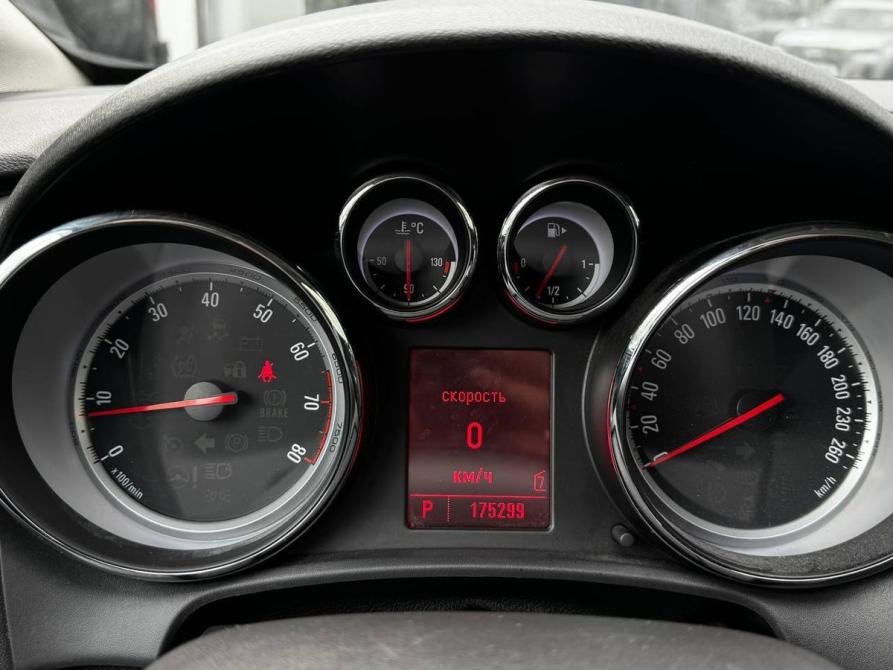 Opel Astra J Москва  - изображение 12