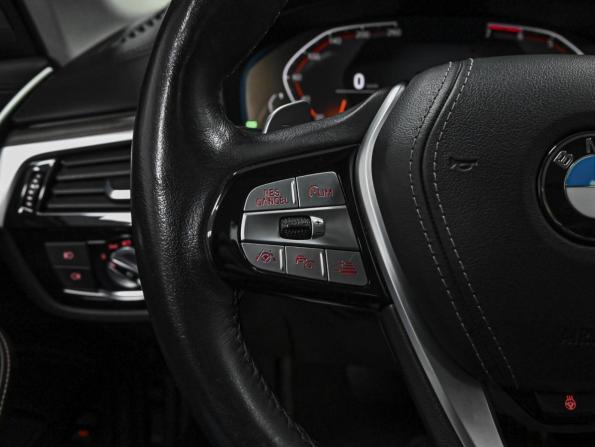 BMW 5 серии VII (G30/G31/G38) с пробегом 2020 года, цена 4 269 000 рублей, 65979 км, седан, Автокод Объявления