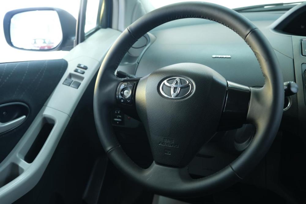 Toyota Yaris II Омск  - изображение 13