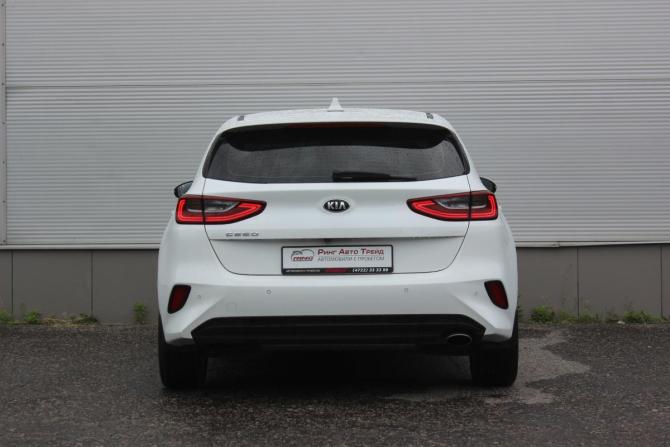 Kia Ceed III с пробегом 2018 года, цена 1 697 000 рублей, 96101 км, хэтчбек, Автокод Объявления