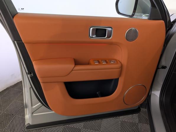 Li Auto (Lixiang) L7 I с пробегом 2024 года, цена 5 850 000 рублей, 43260 км, внедорожник, Автокод Объявления