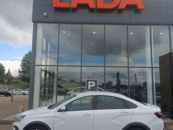 Lada (ВАЗ) Vesta I Рестайлинг (NG) с пробегом 2023 года, цена 1 250 000 рублей, 57401 км, седан, Автокод Объявления