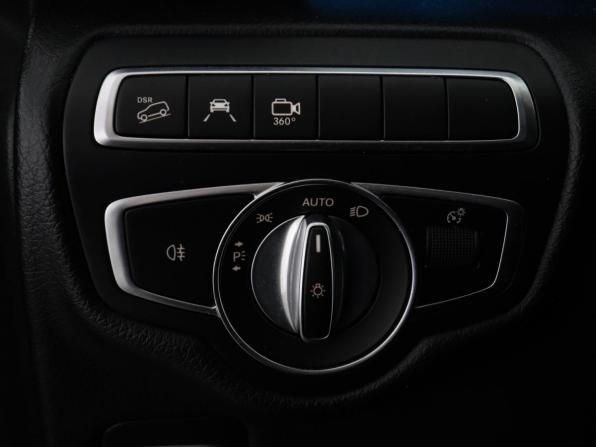 Mercedes-Benz V-Класс III (W447) Рестайлинг с пробегом 2020 года, цена 6 500 000 рублей, 169000 км, минивэн, Автокод Объявления