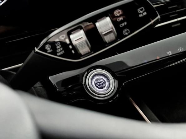 Omoda C5 I с пробегом 2024 года, цена 2 059 000 рублей, 14251 км, внедорожник, Автокод Объявления