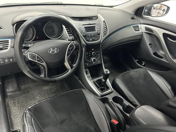 Hyundai Elantra V (MD) с пробегом 2014 года, цена 899 000 рублей, 242000 км, седан, Автокод Объявления