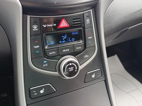 Hyundai Elantra V (MD) Рестайлинг с пробегом 2015 года, цена 1 220 000 рублей, 141728 км, седан, Автокод Объявления