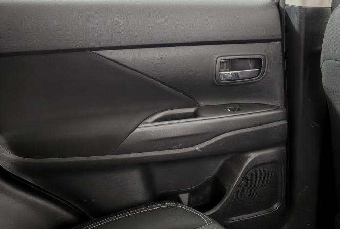 Mitsubishi Outlander III Рестайлинг 3 с пробегом 2019 года, цена 1 900 000 рублей, 205000 км, внедорожник, Автокод Объявления