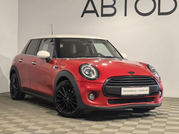Mini Hatch III (F55/F56) Рестайлинг с пробегом 2019 года, цена 1 500 000 рублей, 150950 км, хэтчбек, Автокод Объявления