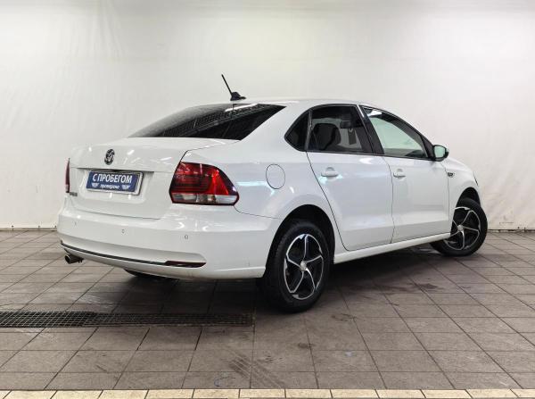 Volkswagen Polo V Рестайлинг с пробегом 2018 года, цена 850 000 рублей, 128000 км, седан, Автокод Объявления