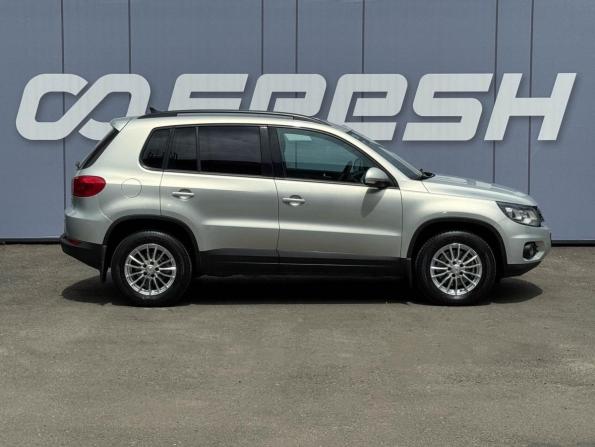 Volkswagen Tiguan I с пробегом 2011 года, цена 979 000 рублей, 259539 км, внедорожник, Автокод Объявления