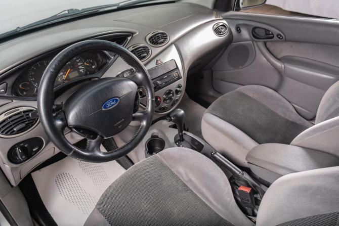 Ford Focus I с пробегом 2001 года, цена 299 000 рублей, 305000 км, хэтчбек, Автокод Объявления