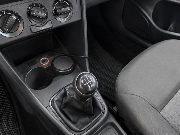 Volkswagen Polo V Рестайлинг с пробегом 2017 года, цена 729 000 рублей, 142788 км, седан, Автокод Объявления