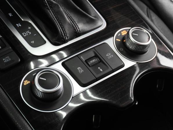 Volkswagen Touareg II Рестайлинг с пробегом 2016 года, цена 3 769 000 рублей, 192258 км, внедорожник, Автокод Объявления