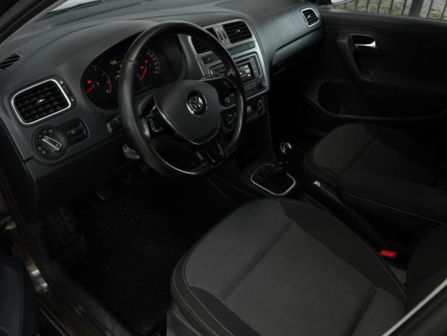 Volkswagen Polo V Рестайлинг Калининград  - изображение 24