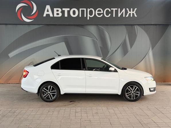 Skoda Rapid I Рестайлинг с пробегом 2017 года, цена 1 349 000 рублей, 118402 км, лифтбек, Автокод Объявления
