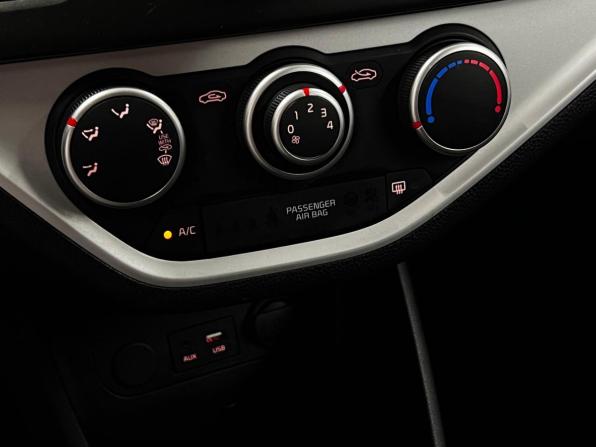 Kia Picanto II Рестайлинг с пробегом 2015 года, цена 988 000 рублей, 101908 км, хэтчбек, Автокод Объявления