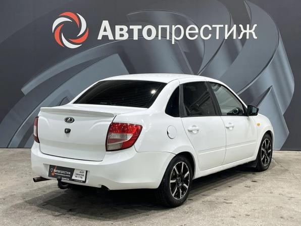Lada (ВАЗ) Granta I с пробегом 2017 года, цена 475 000 рублей, 194801 км, седан, Автокод Объявления